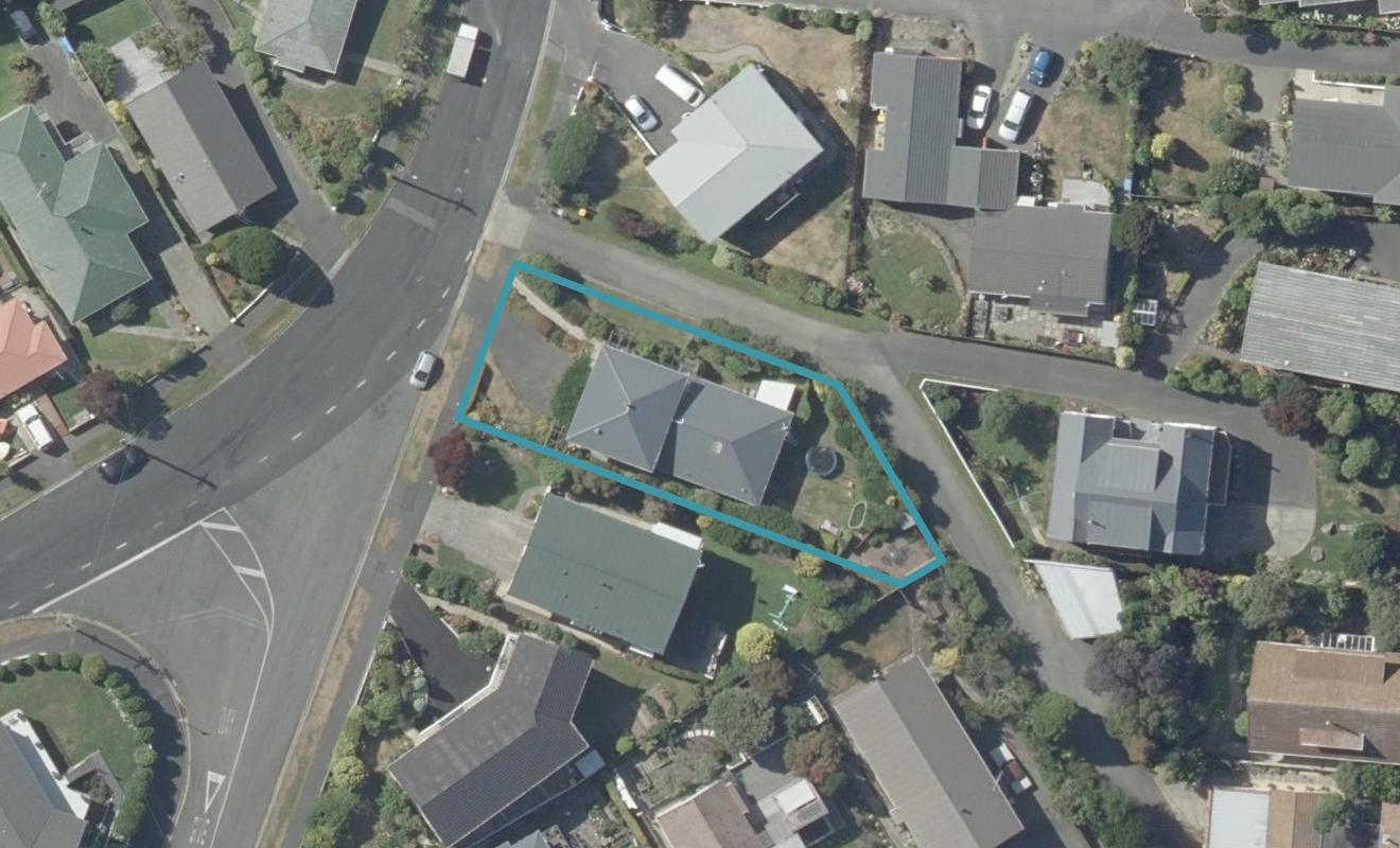 121 Easther Crescent, Kew, Dunedin - Carousel 1