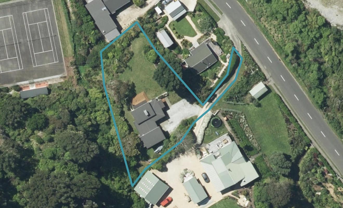 10 Pohara Valley Road, Pohara - Carousel 1