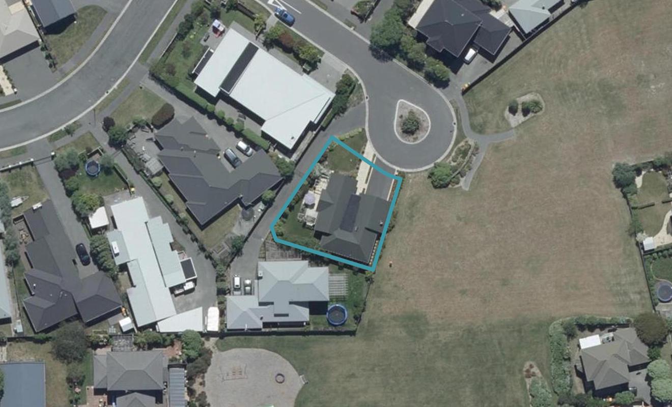 6 Stoneleigh Green, Parklands, Christchurch - Carousel 1