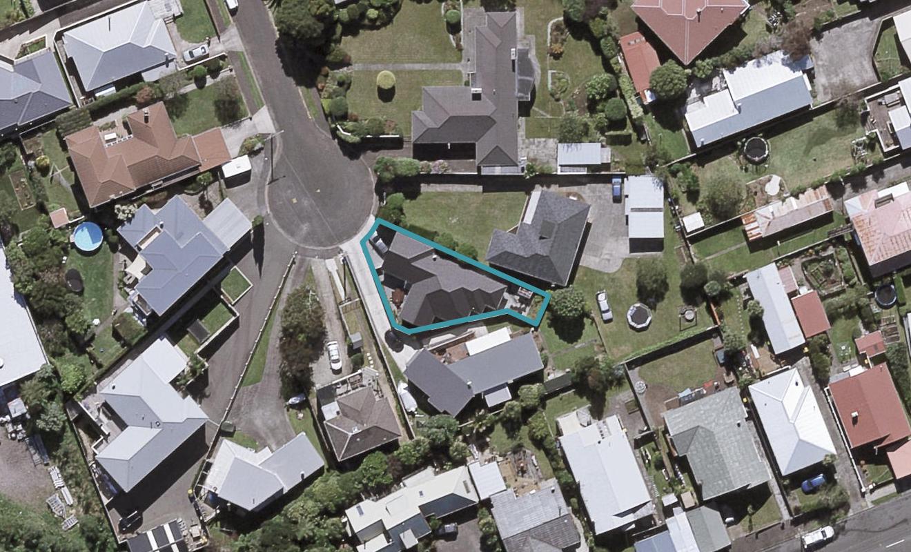 13 Strandon Place, Strandon, New Plymouth - Carousel 1
