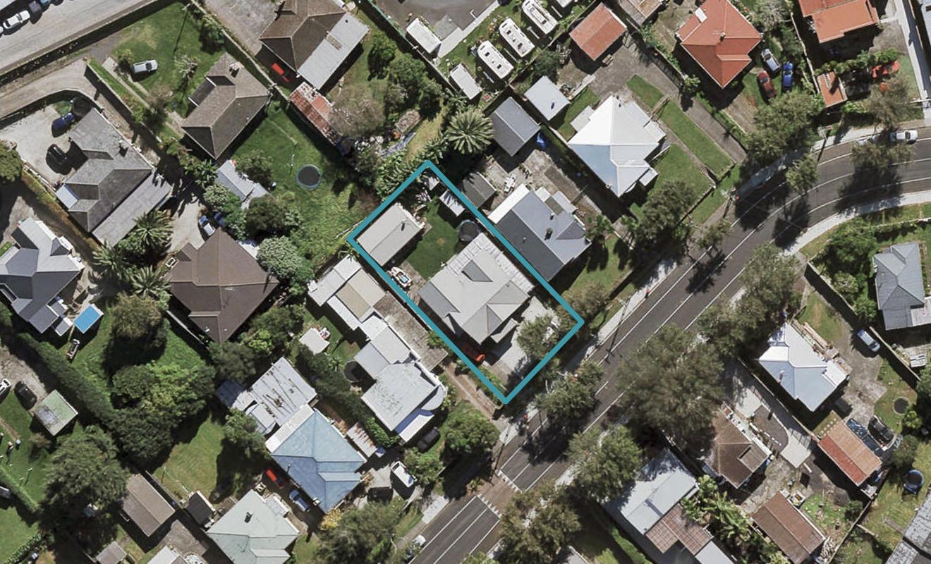 17 Lippiatt Road, Otahuhu, Auckland - Carousel 1
