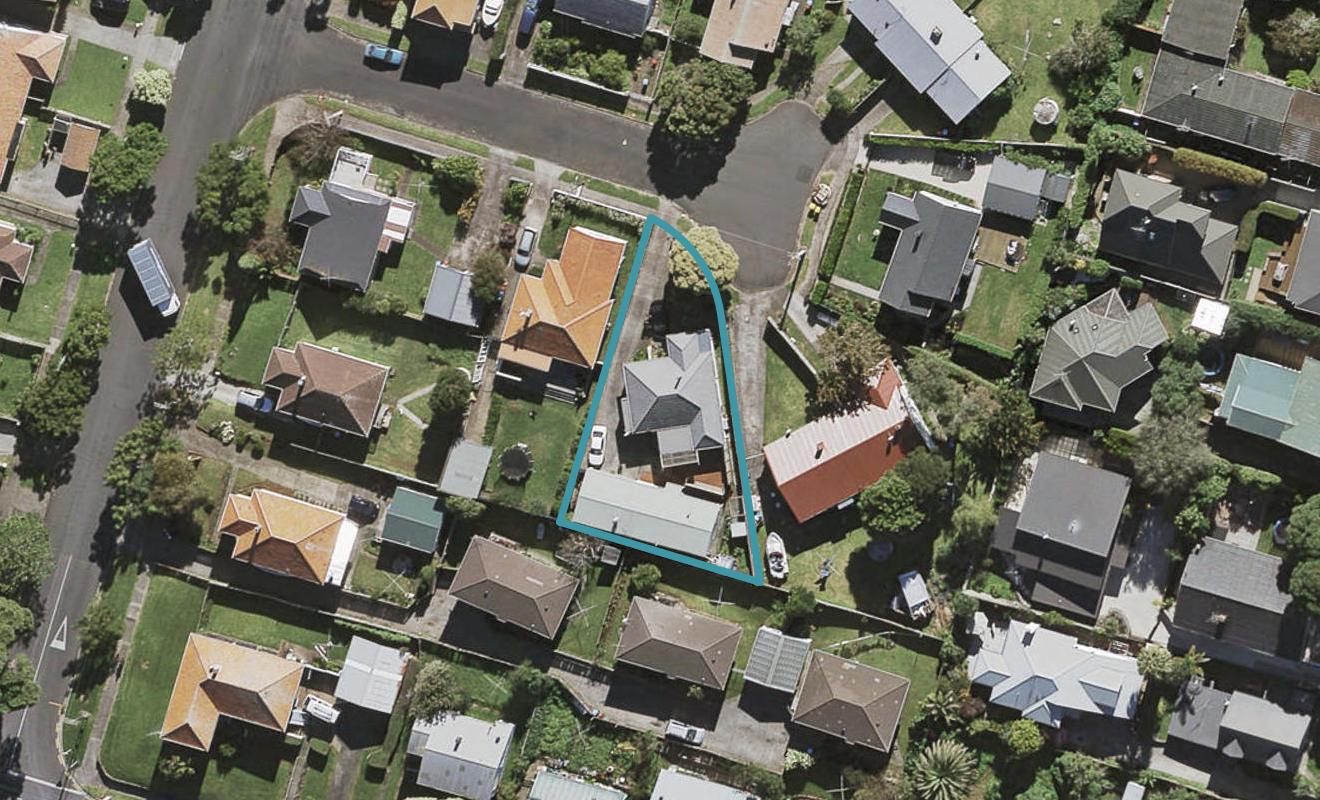 2 Cowell Place, Onehunga, Auckland - Carousel 1