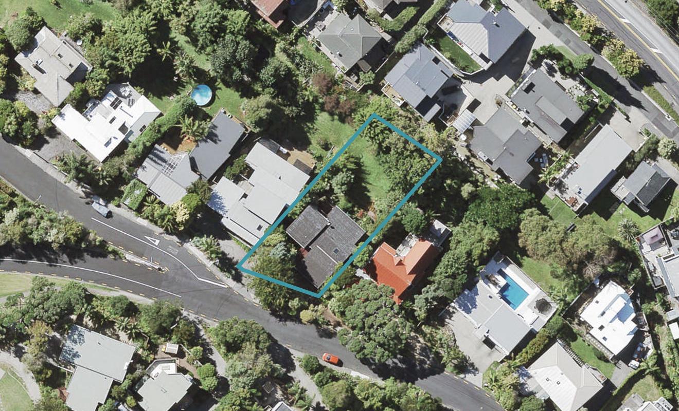 106 Castor Bay Road, Castor Bay, Auckland - Carousel 1