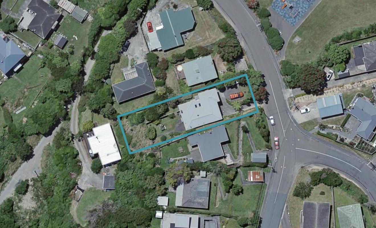 6 Lyndfield Lane, Newlands, Wellington - Carousel 1