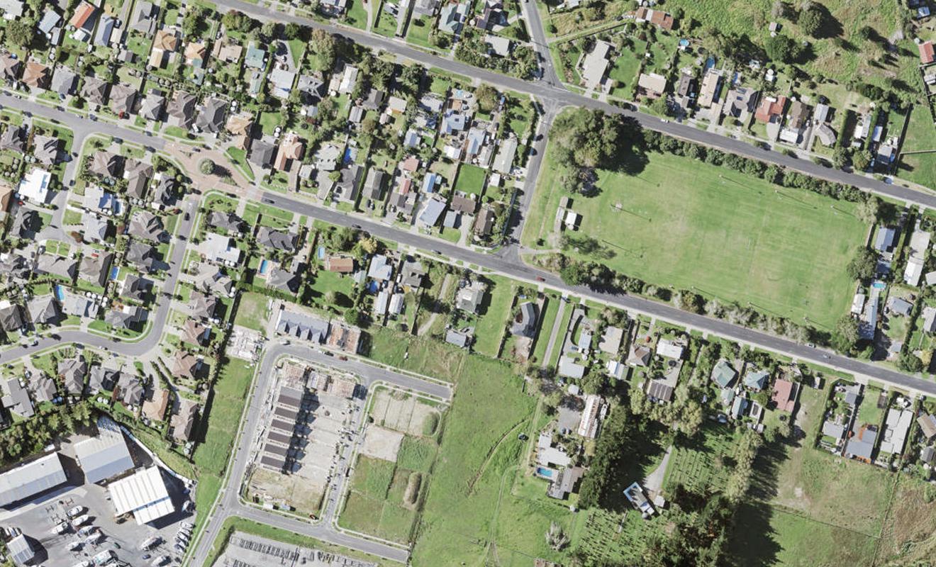 94 Karaka Road, Beachlands, Auckland - Carousel 1