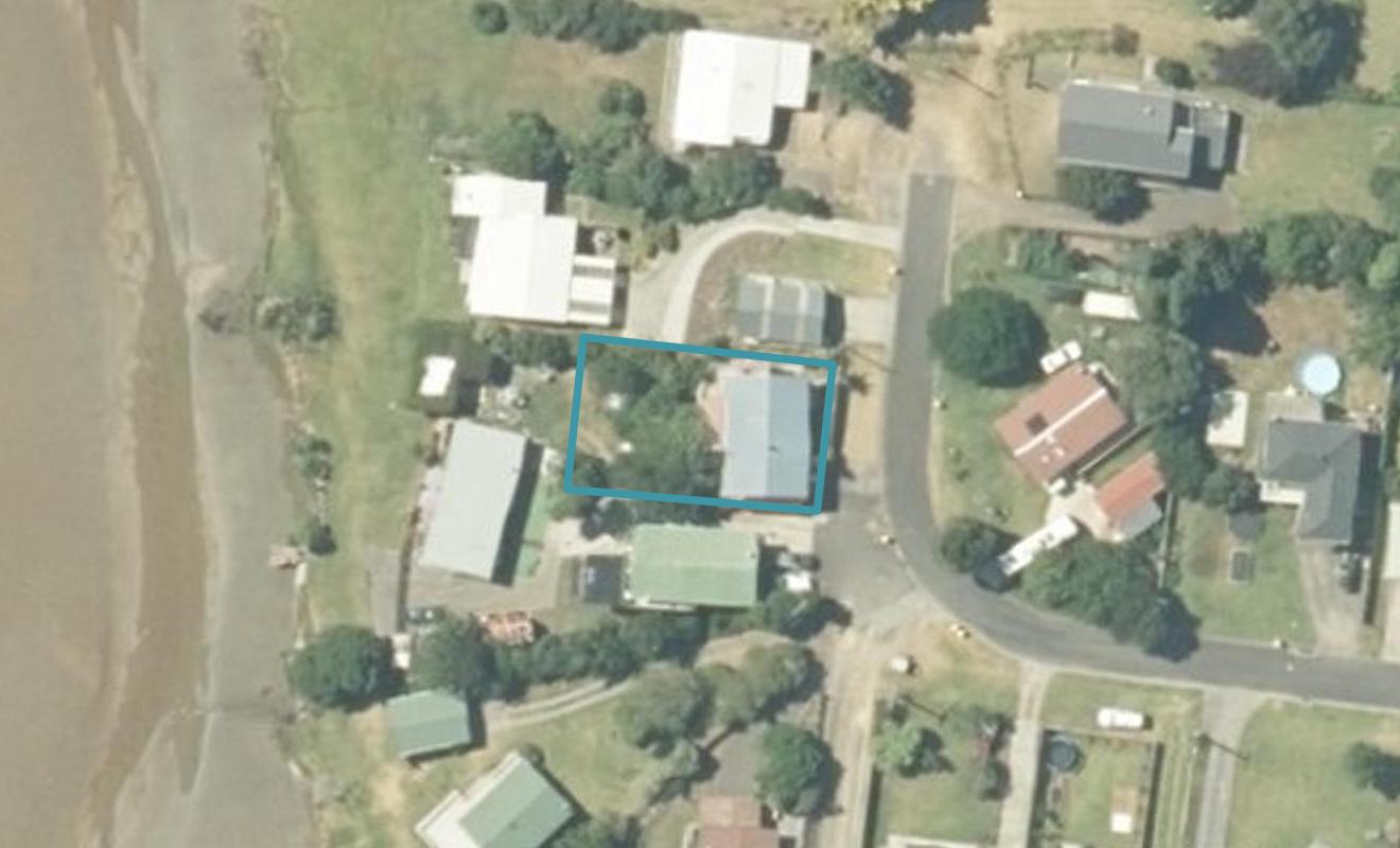 22 Daphne Road, Tairua, Tairua - Carousel 1