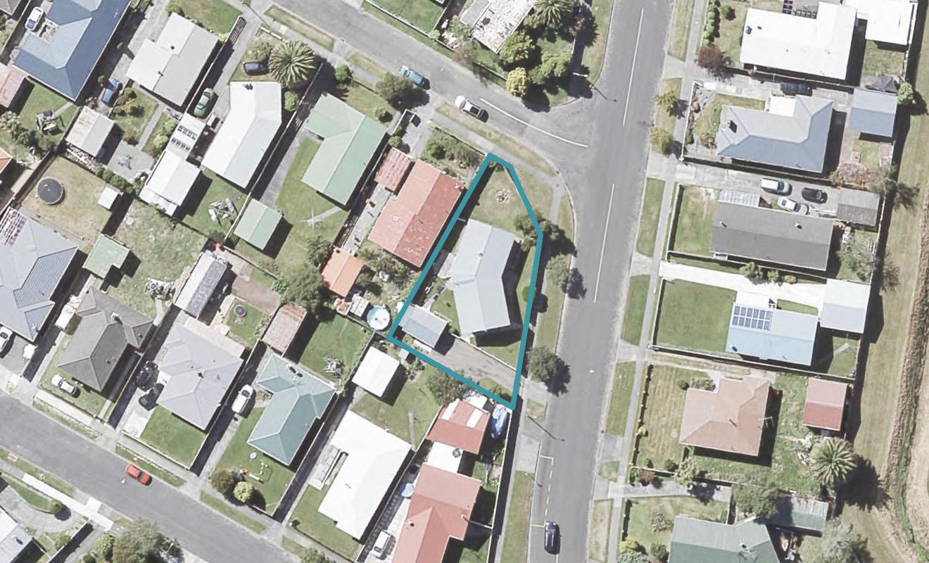 17 Mohaka Street, Wainuiomata, Lower Hutt - Carousel 1