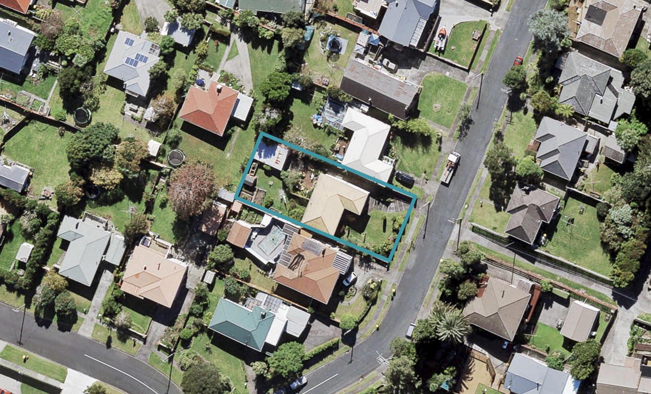 5 Kelston Street, New Lynn, Auckland - Carousel 1