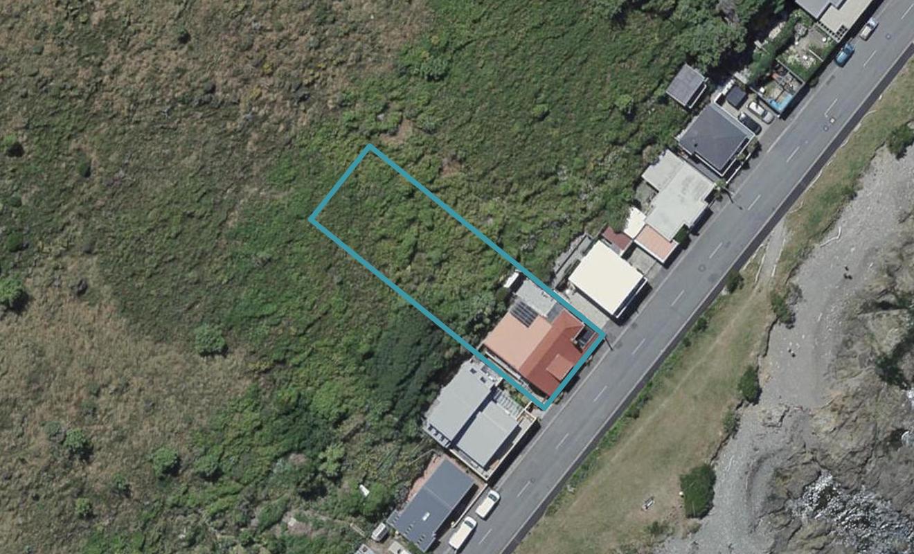 124 Owhiro Bay Parade, Owhiro Bay, Wellington - Carousel 1