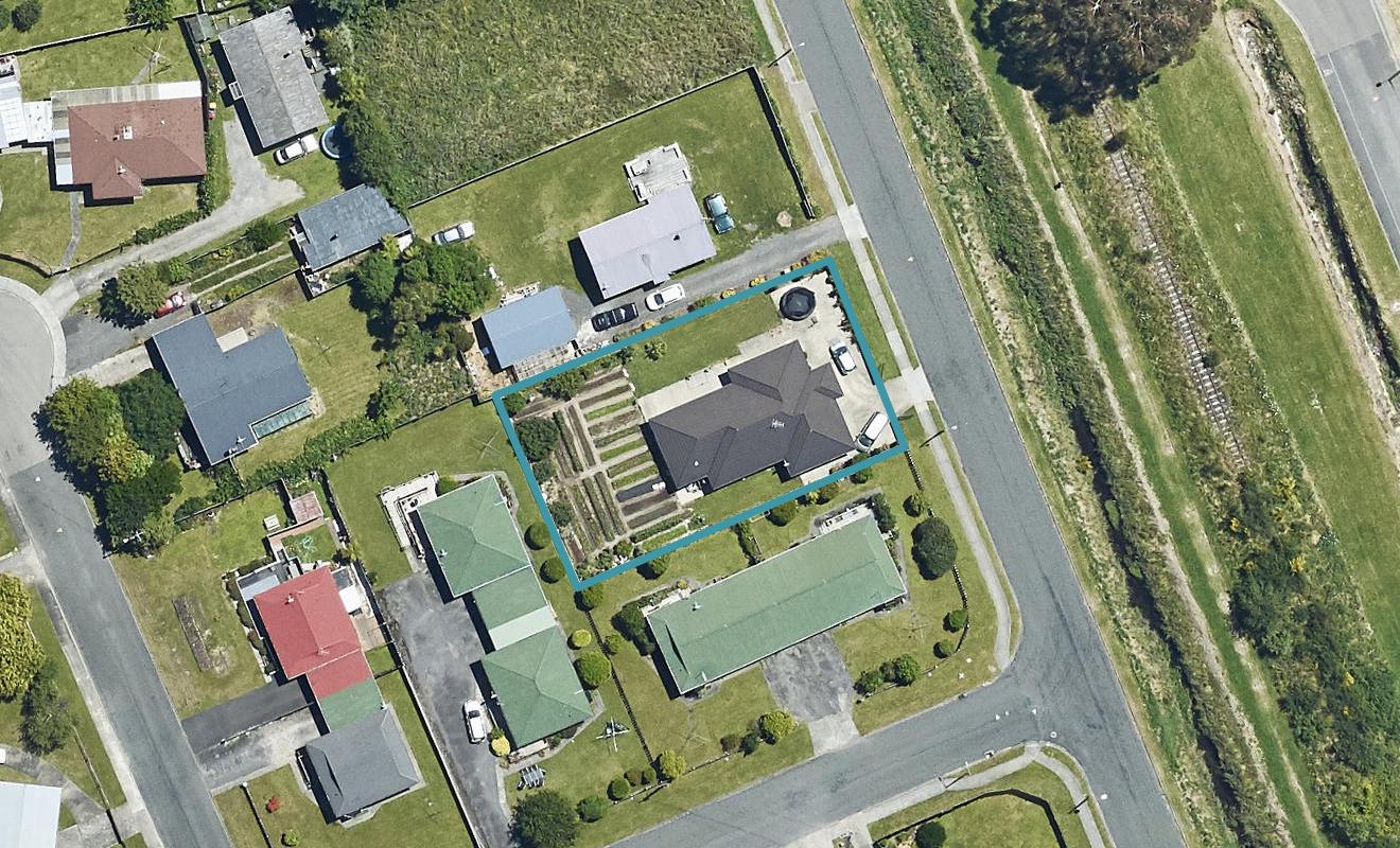 42 Neil Road, Fairy Springs, Rotorua - Carousel 1