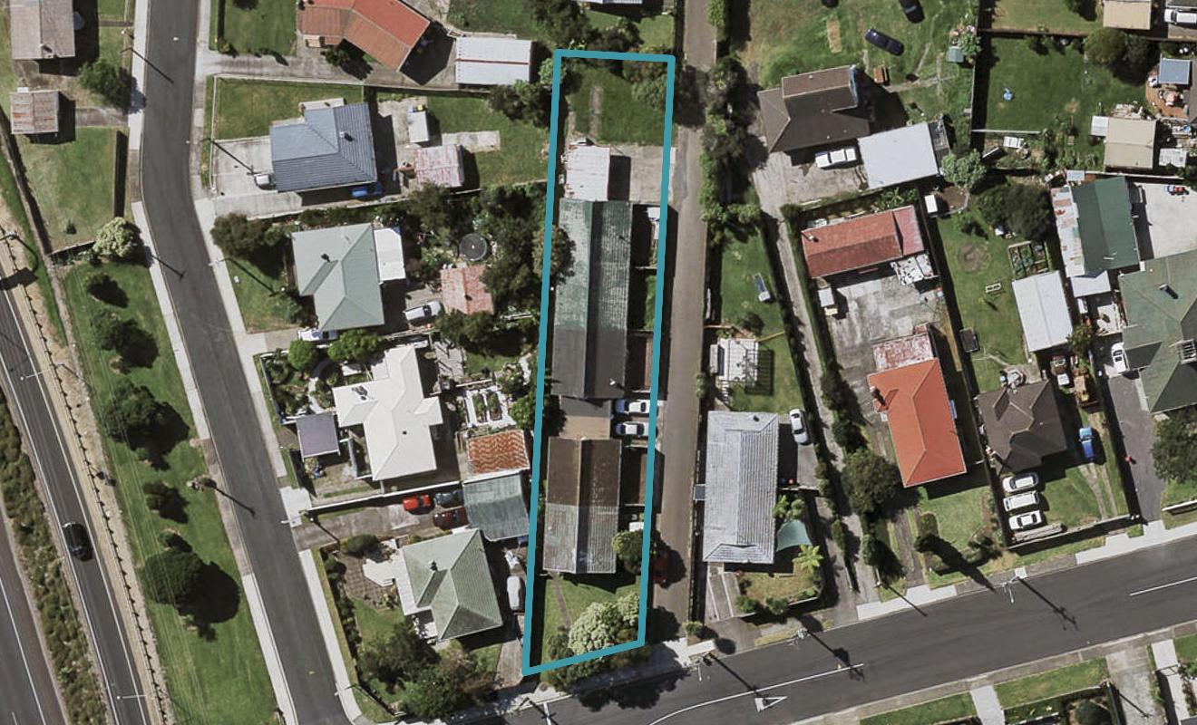 2/82 Luke Street East, Otahuhu, Auckland - Carousel 1