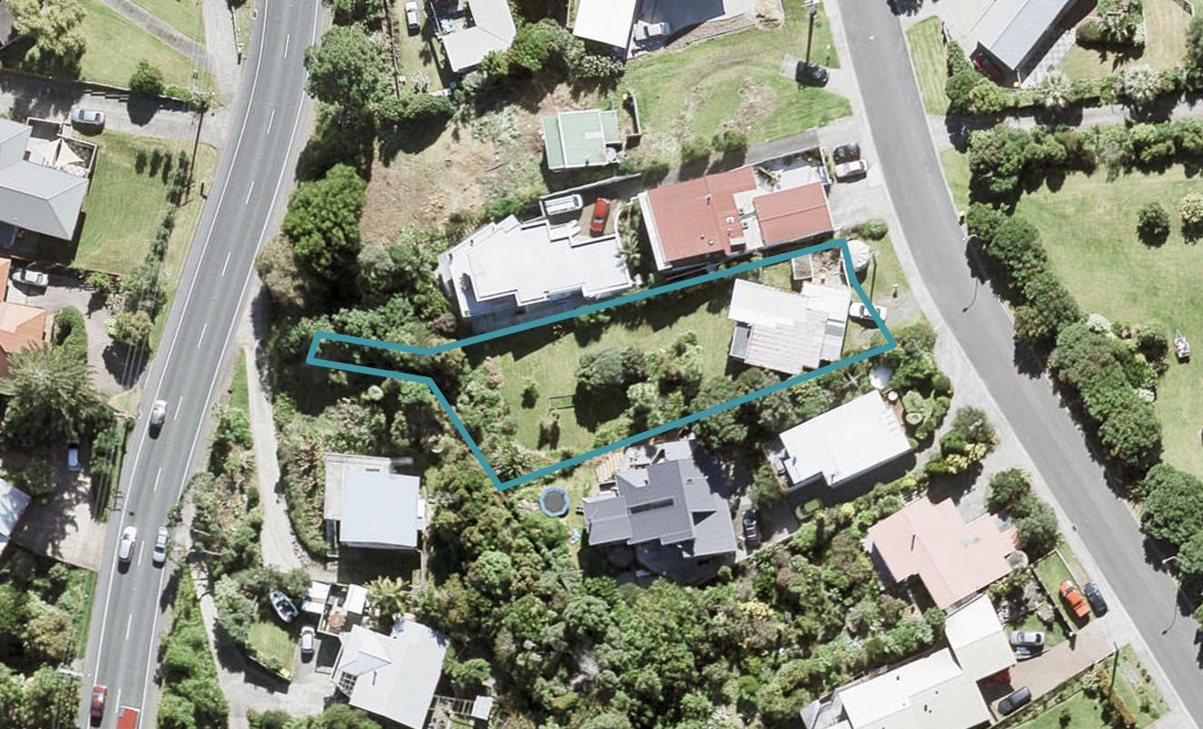 13 Roberts Road, Matakatia, Whangaparaoa - Carousel 1