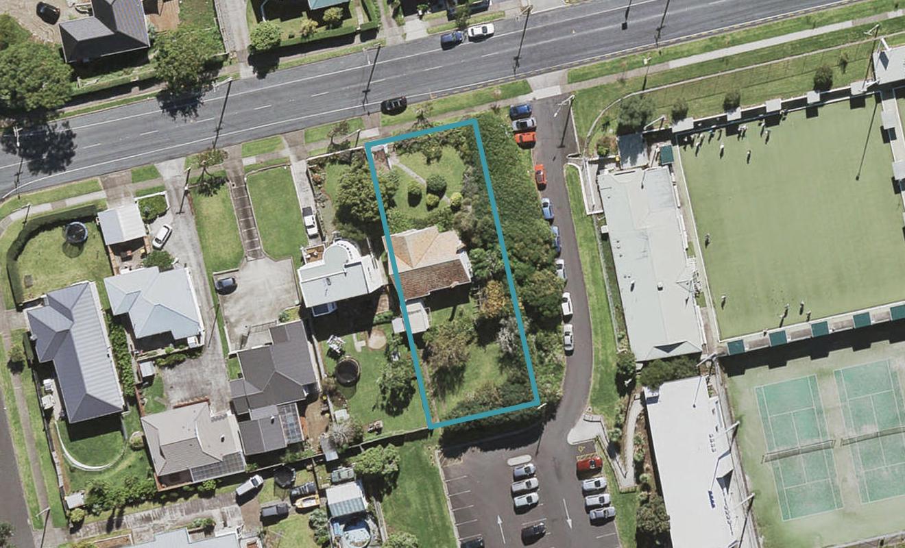 33 Taylor Road, Mangere Bridge, Auckland - Carousel 1