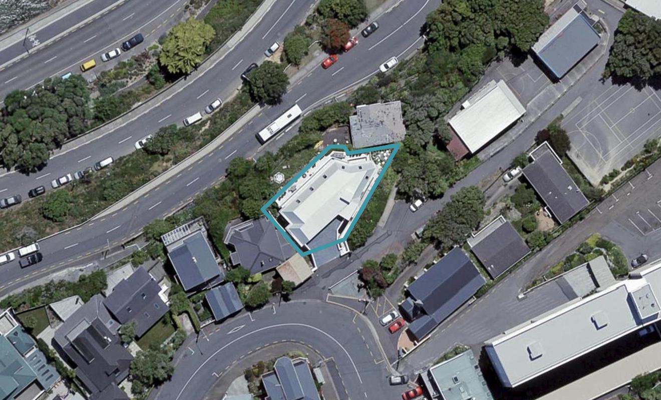 2/11 Maida Vale Road, Roseneath, Wellington - Carousel 1