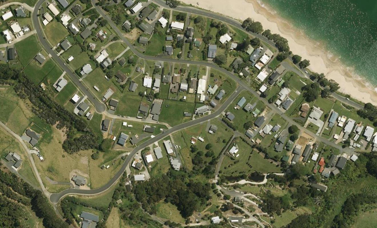 10 Lang Road, Langs Beach, Waipu - Carousel 1