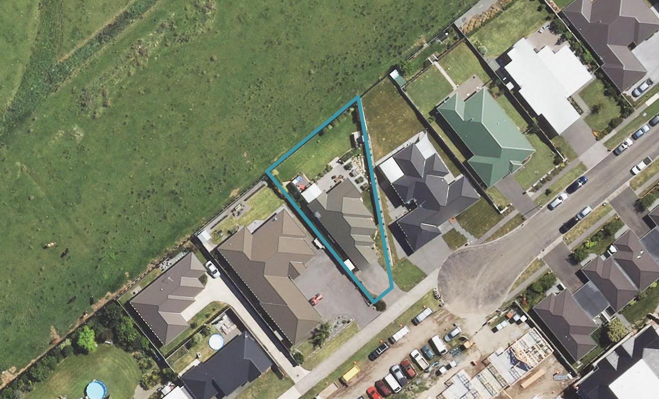 21 Gwyneth Place, Riverdale, Gisborne - Carousel 1