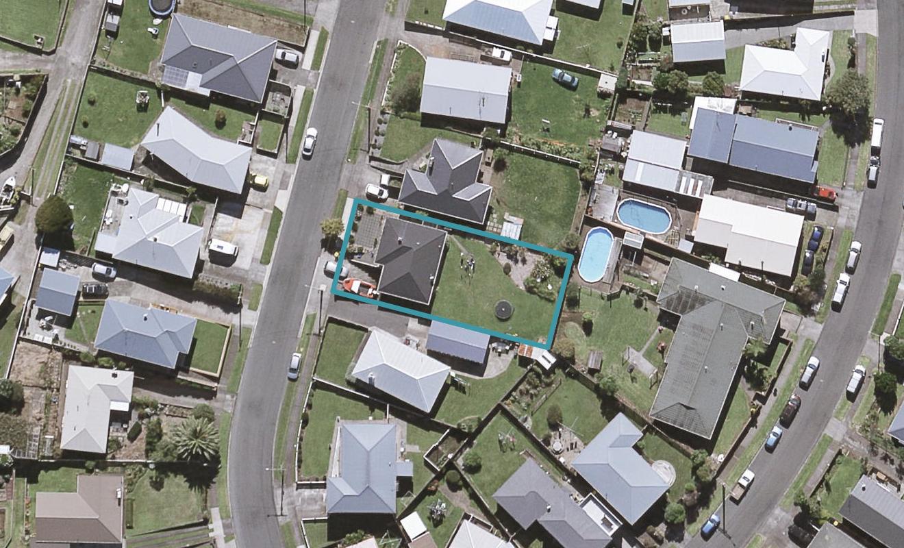 12 Rospeath Crescent, Spotswood, New Plymouth - Carousel 1