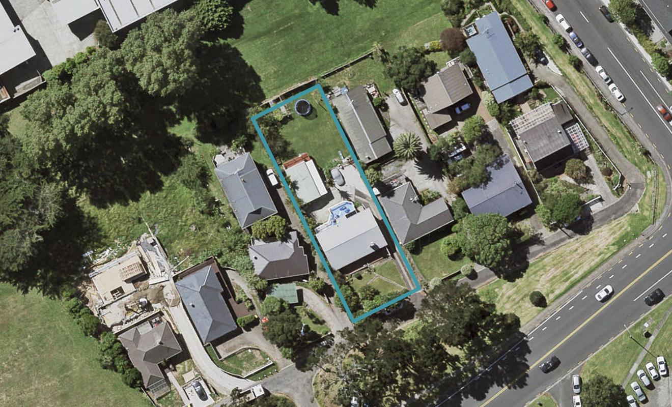 236 Sunset Road, Windsor Park, Auckland - Carousel 1