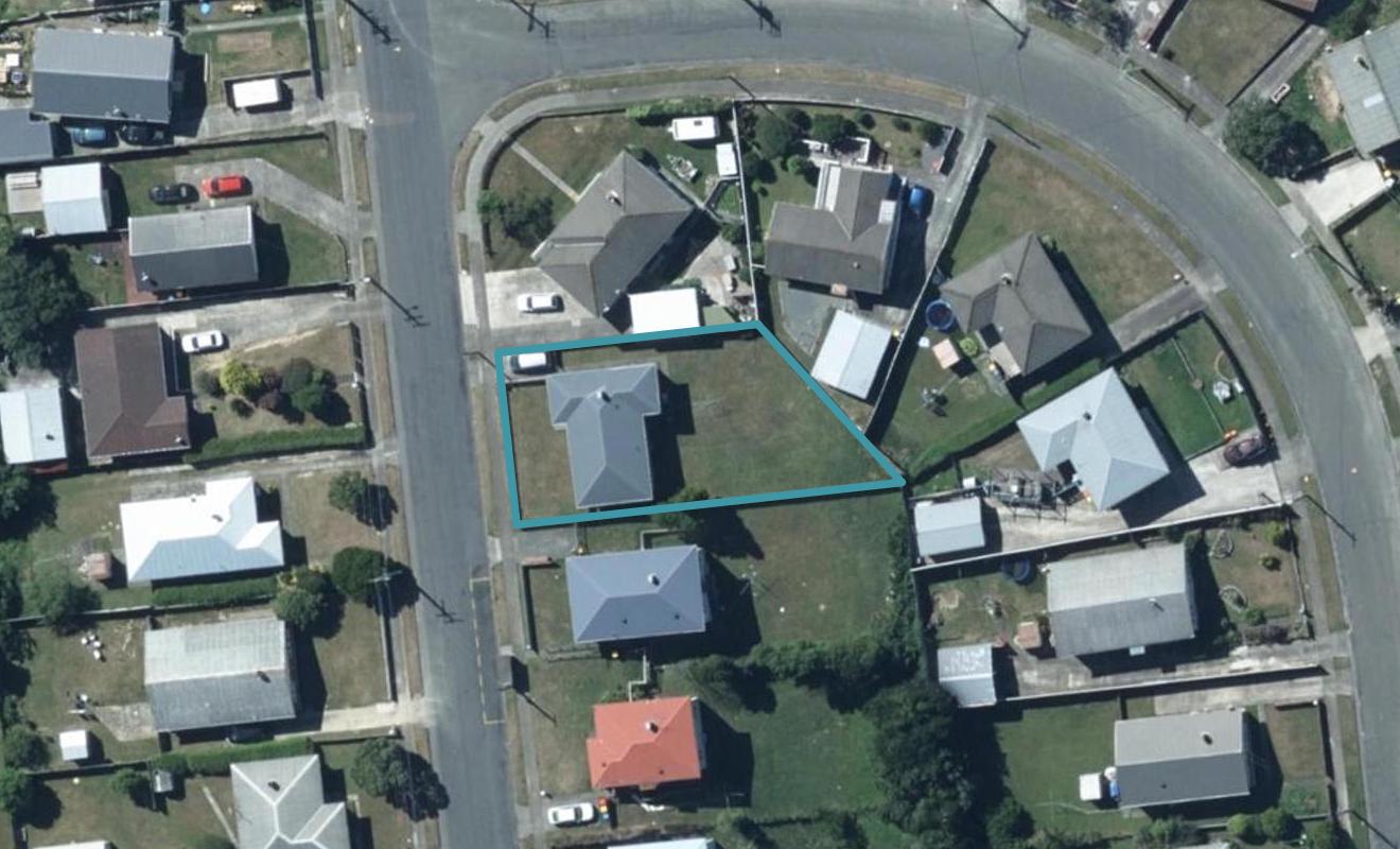95 Sievers Grove, Cannons Creek, Porirua - Carousel 1