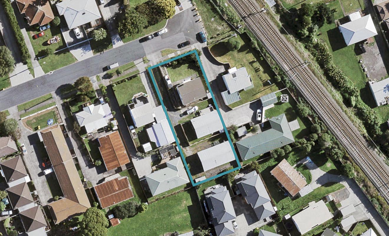 2/35 WATERVIEW ROAD WEST, Takanini, Auckland - Carousel 1
