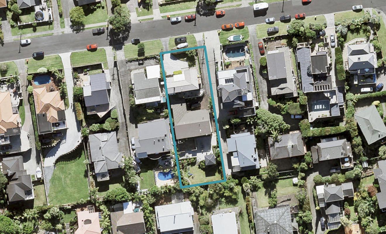 1/19 Ridge Road, Waiake, Auckland - Carousel 1