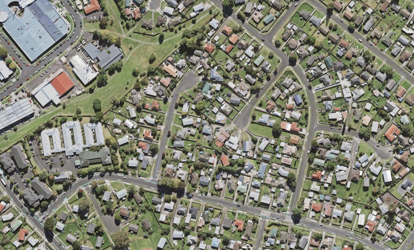 2/15 Rush Place, Mangere, Auckland - Carousel 1