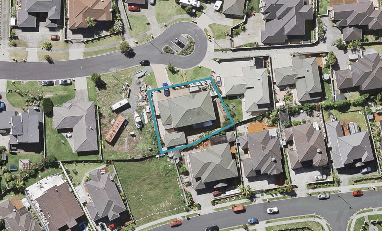 23 Glen Bay Close, Pinehill, Auckland - Carousel 1