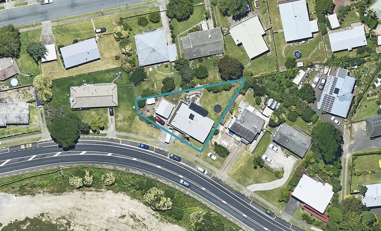 371 Welcome Bay Road, Welcome Bay, Tauranga - Carousel 1