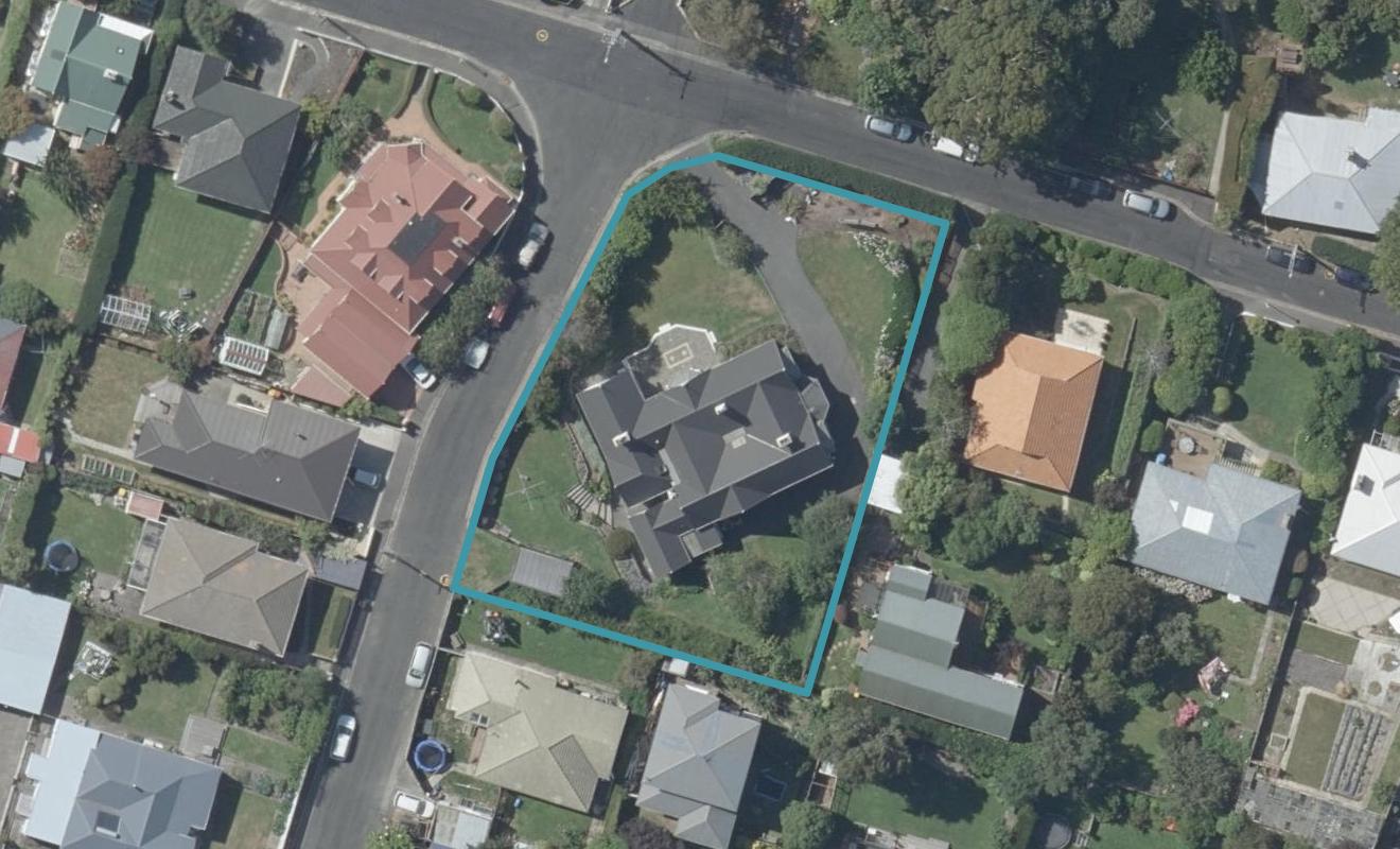 15 Picardy Street, Maryhill, Dunedin - Carousel 1