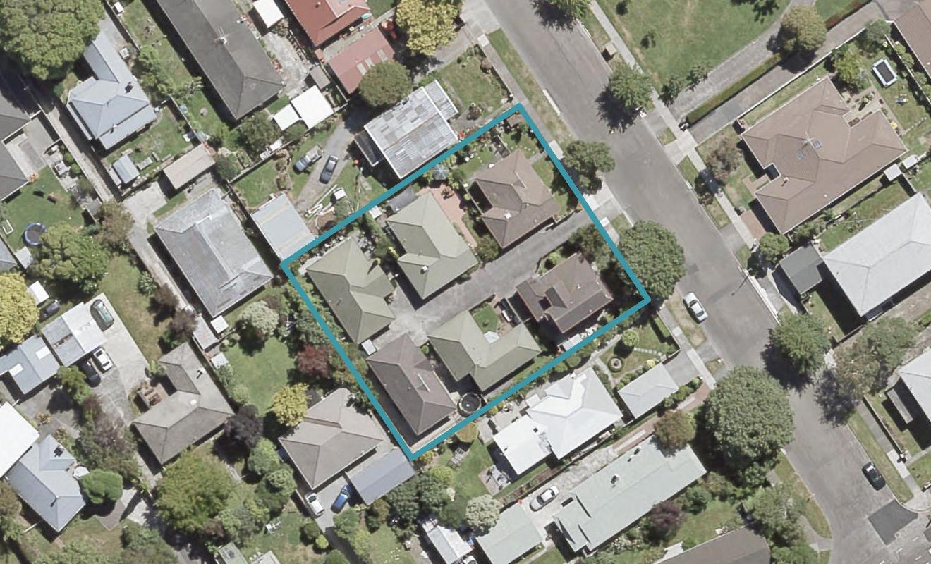 9/8 Palmer Crescent, Silverstream, Upper Hutt - Carousel 1