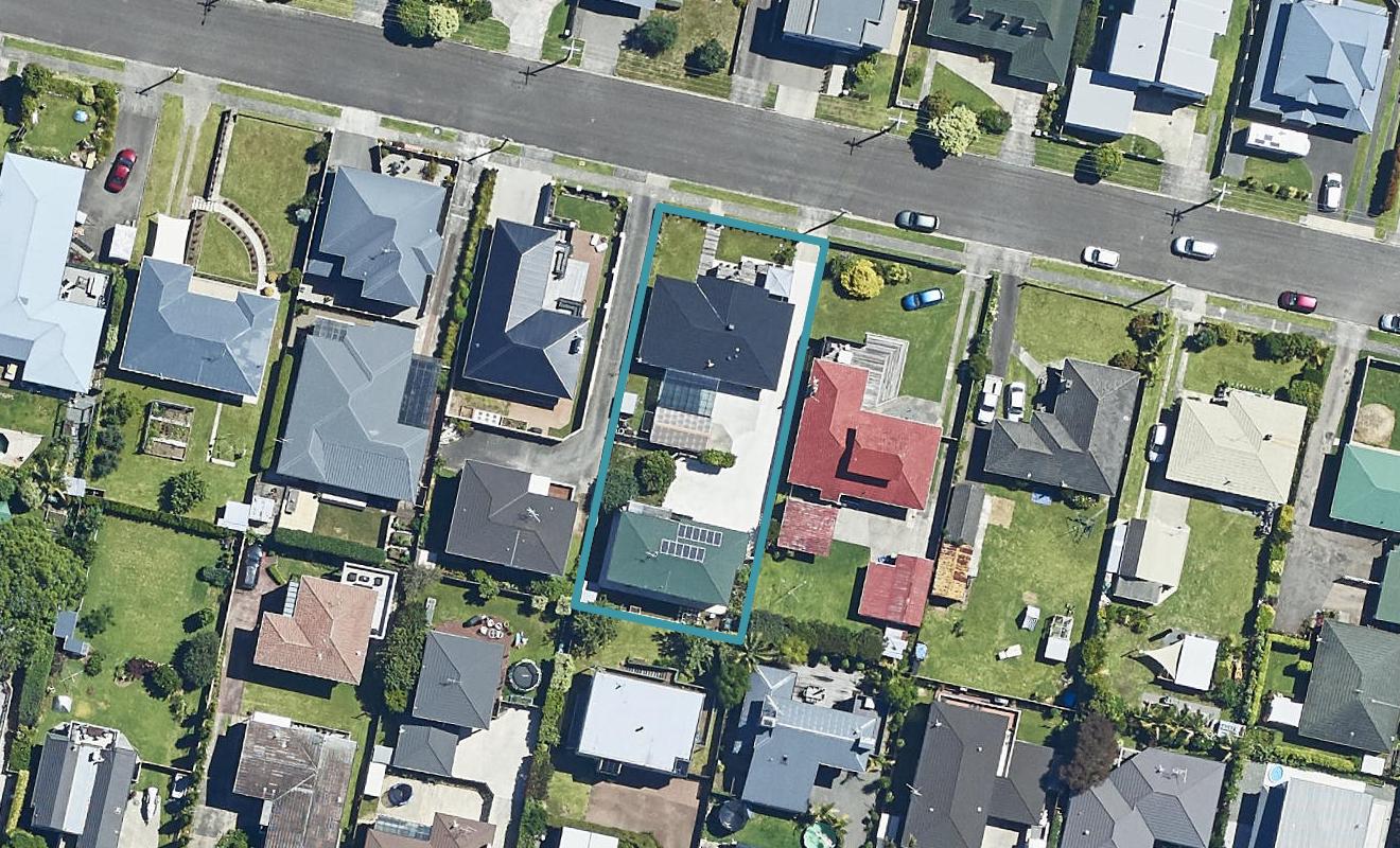 15B Rushton Avenue, Otumoetai, Tauranga - Carousel 1
