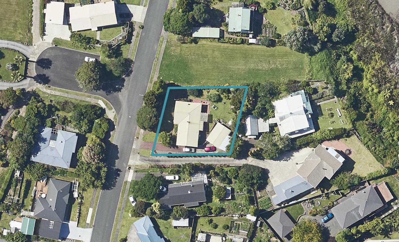 20 Pohutukawa Drive, Athenree, Katikati - Carousel 1