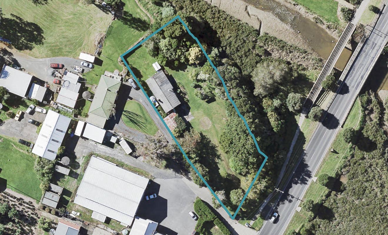 18 Whitford-Maraetai Road, Howick - Carousel 1
