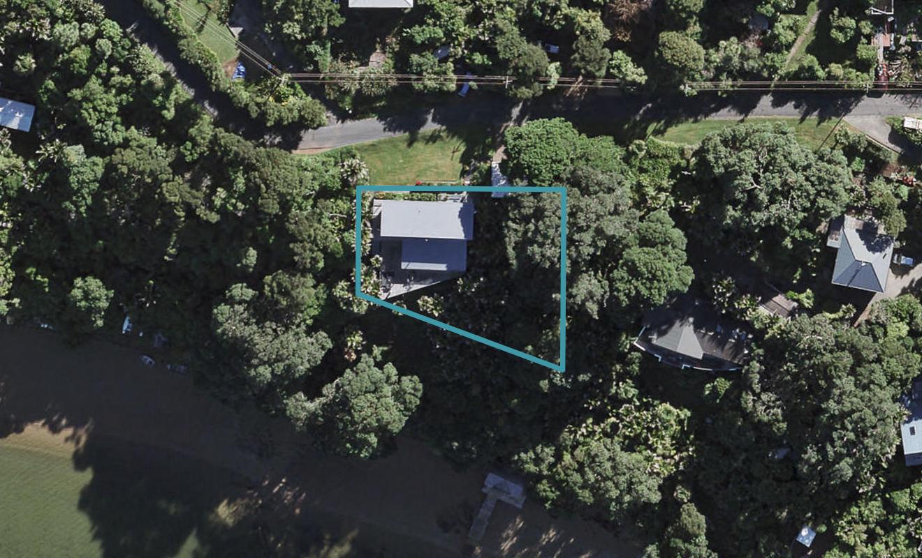 6 Omiha Road, Omiha, Waiheke Island - Carousel 1