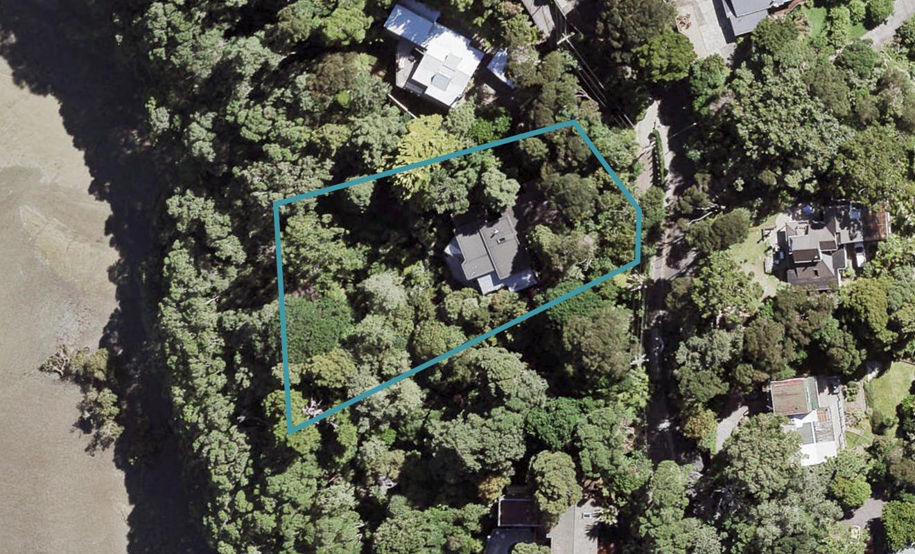 23 Arapito Road, Titirangi, Auckland - Carousel 1