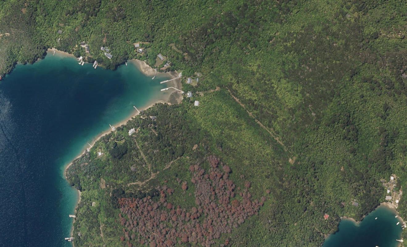 0 East Bay, Lochmara Bay - Carousel 1