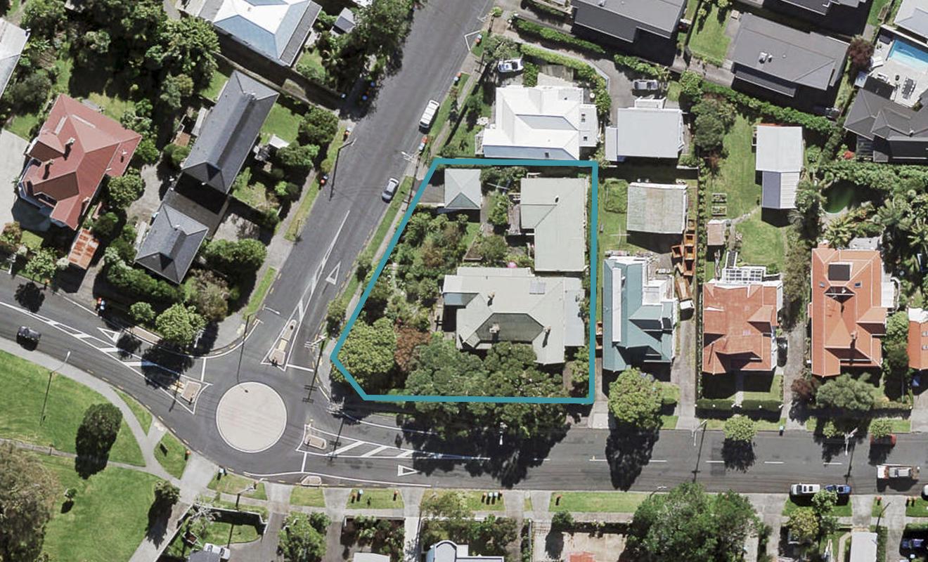 1C Mountain View Road, Morningside, Auckland - Carousel 1