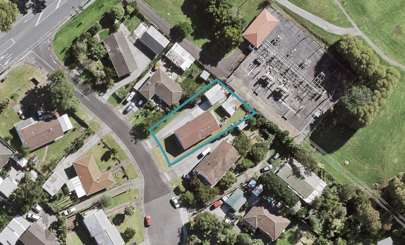 6 Spode Place, Henderson, Auckland - Carousel 1