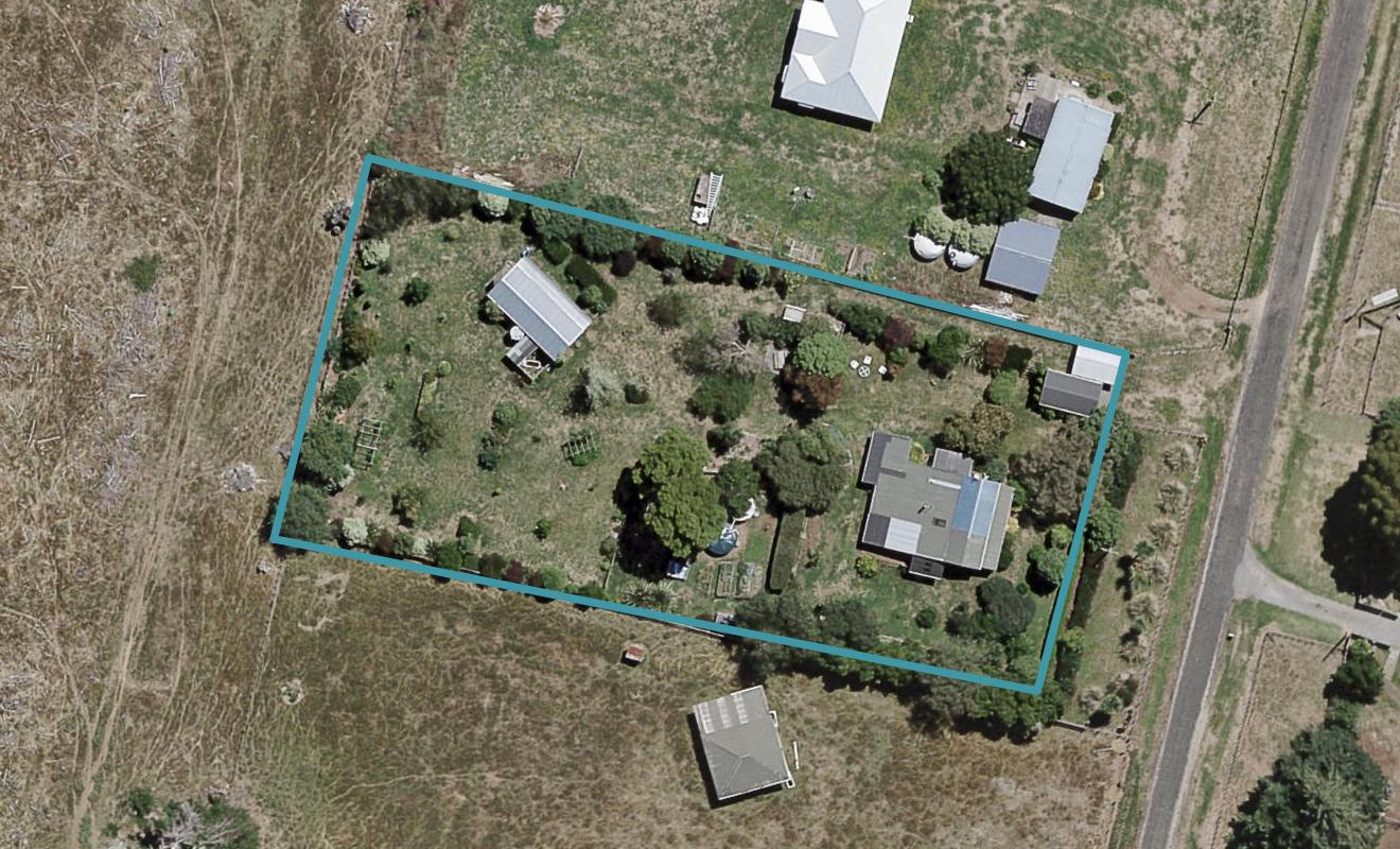 31 Lyall Street, Waipawa - Carousel 1
