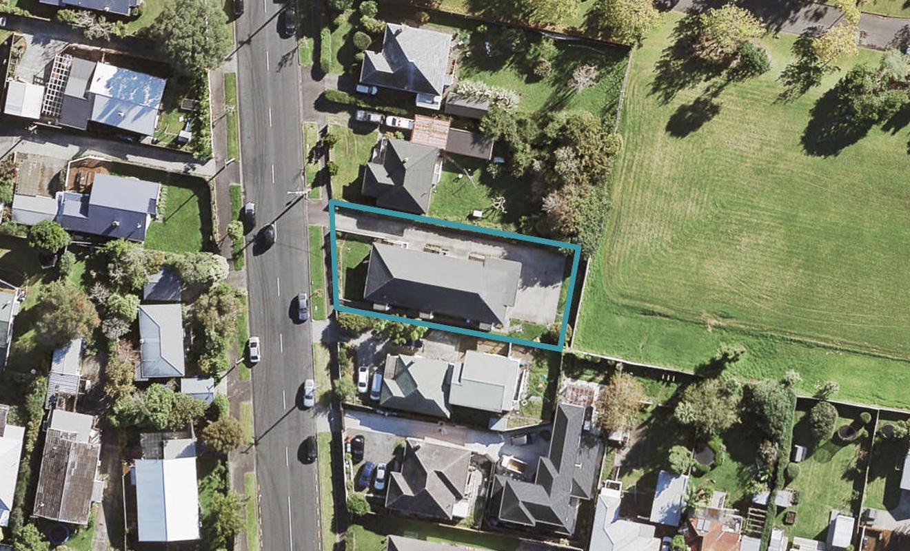 2/64 Bollard Avenue, New Windsor, Auckland - Carousel 1
