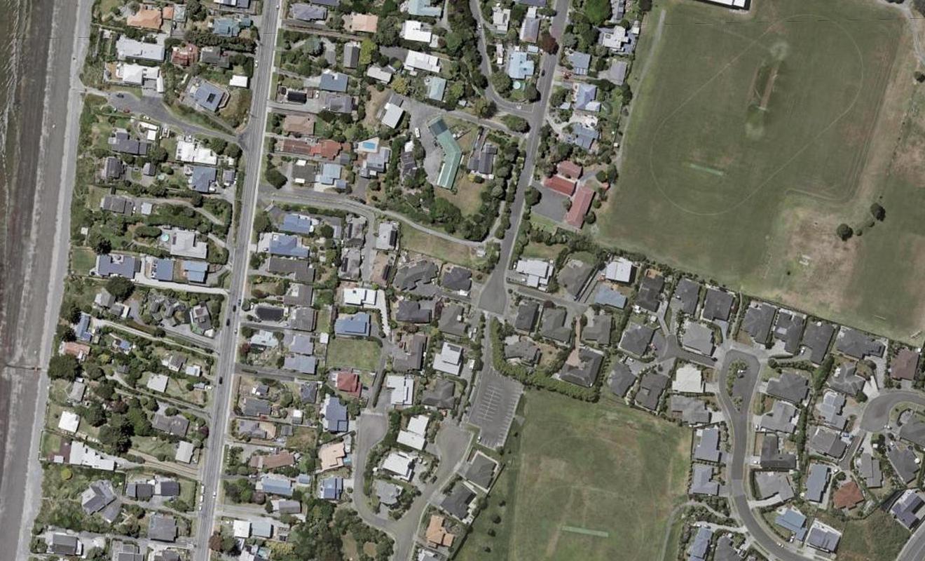 56 Margaret Road, Raumati Beach, Paraparaumu - Carousel 1