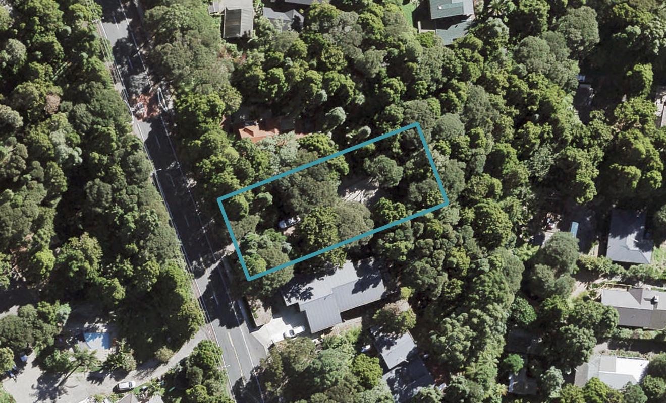 210 Woodlands Park Road, Titirangi, Auckland - Carousel 1