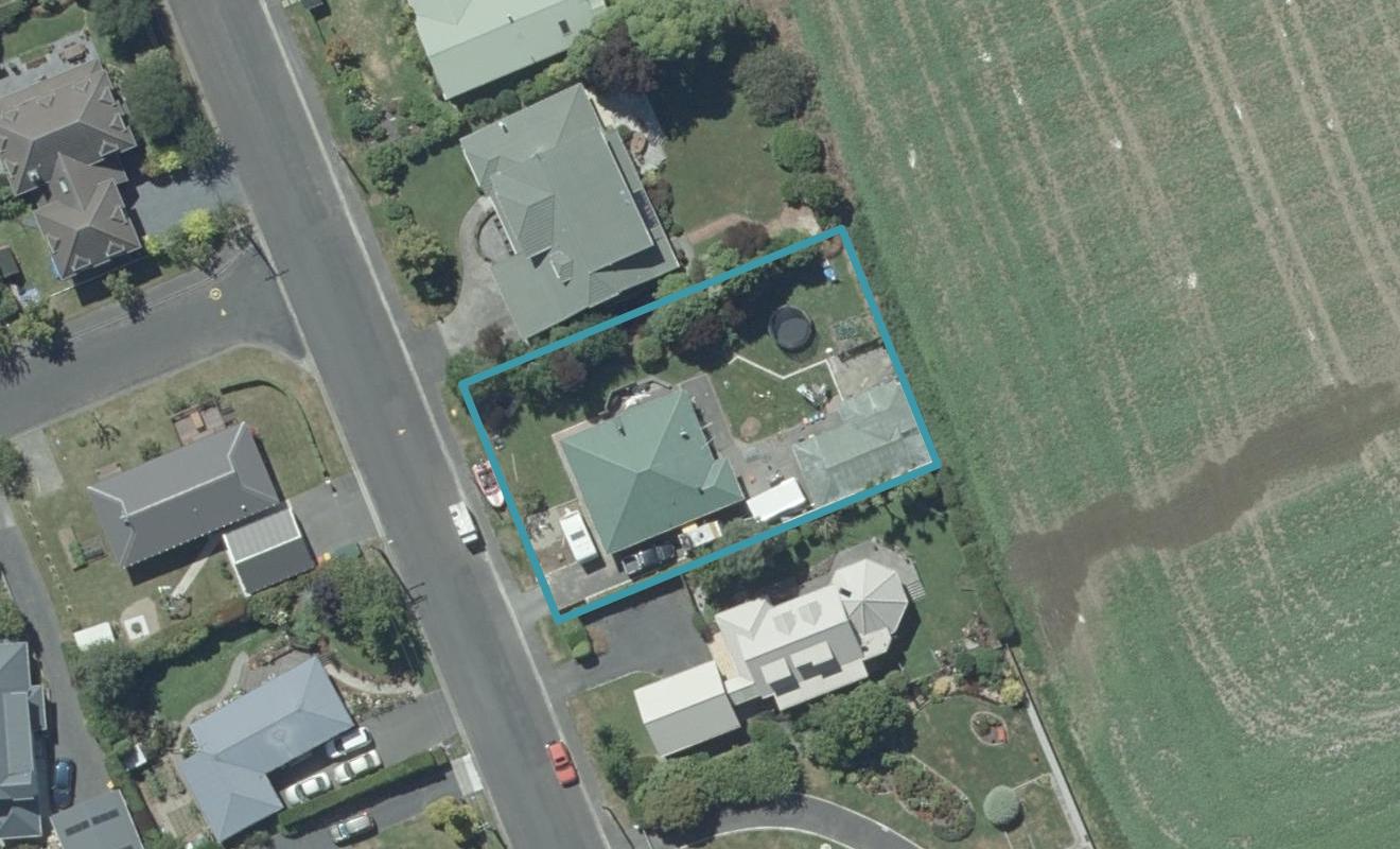 6 Elizabeth Avenue, East Taieri, Mosgiel - Carousel 1