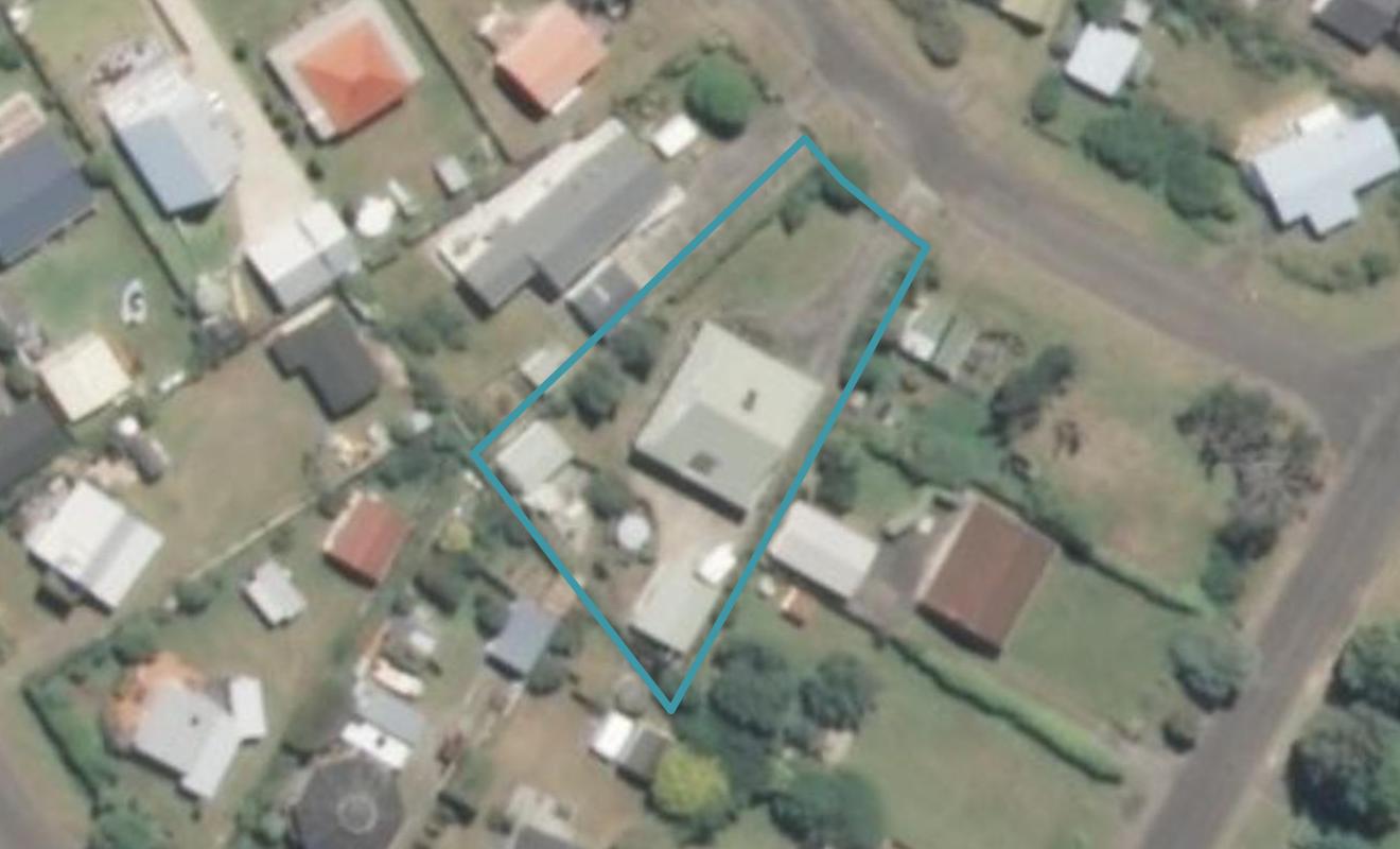 4 Cathryn Street, Waikawa Beach, Levin - Carousel 1
