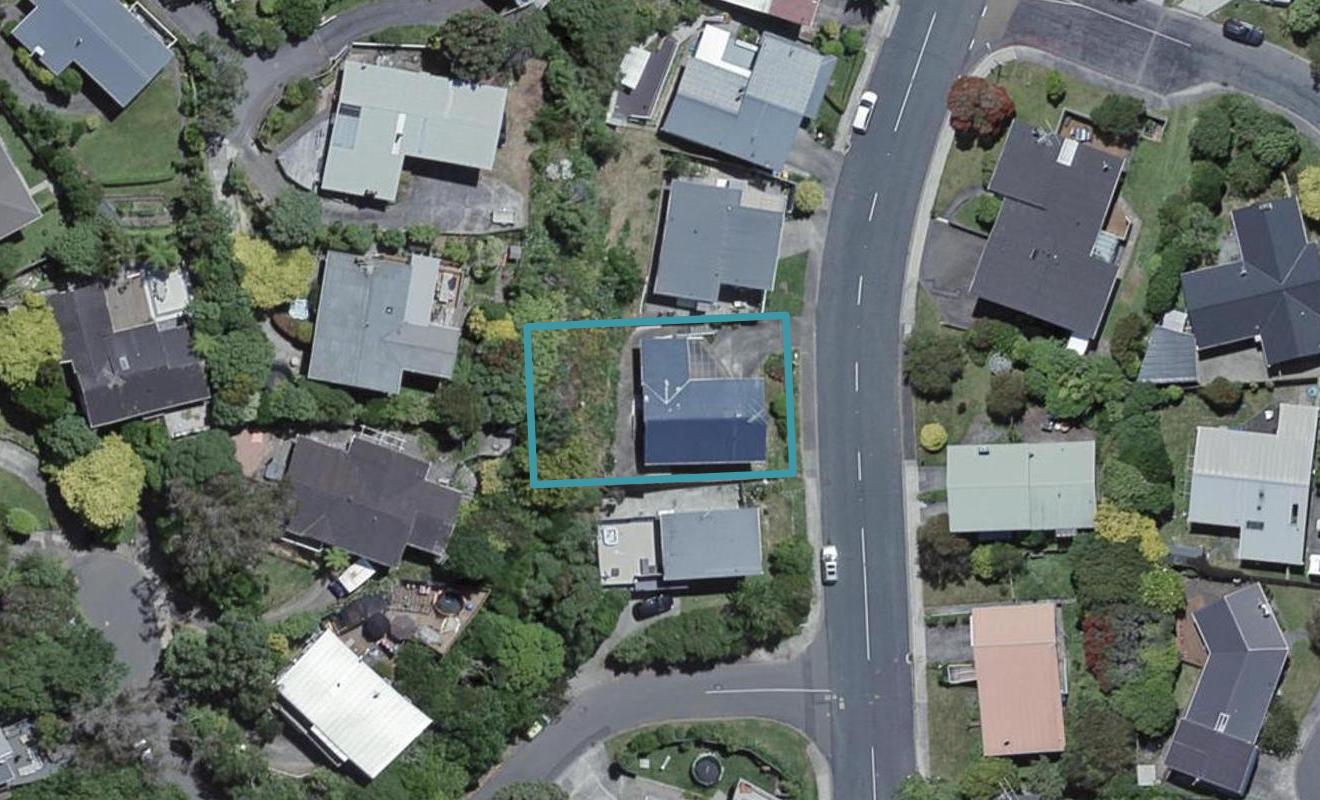 17 Churton Drive, Churton Park, Wellington - Carousel 1