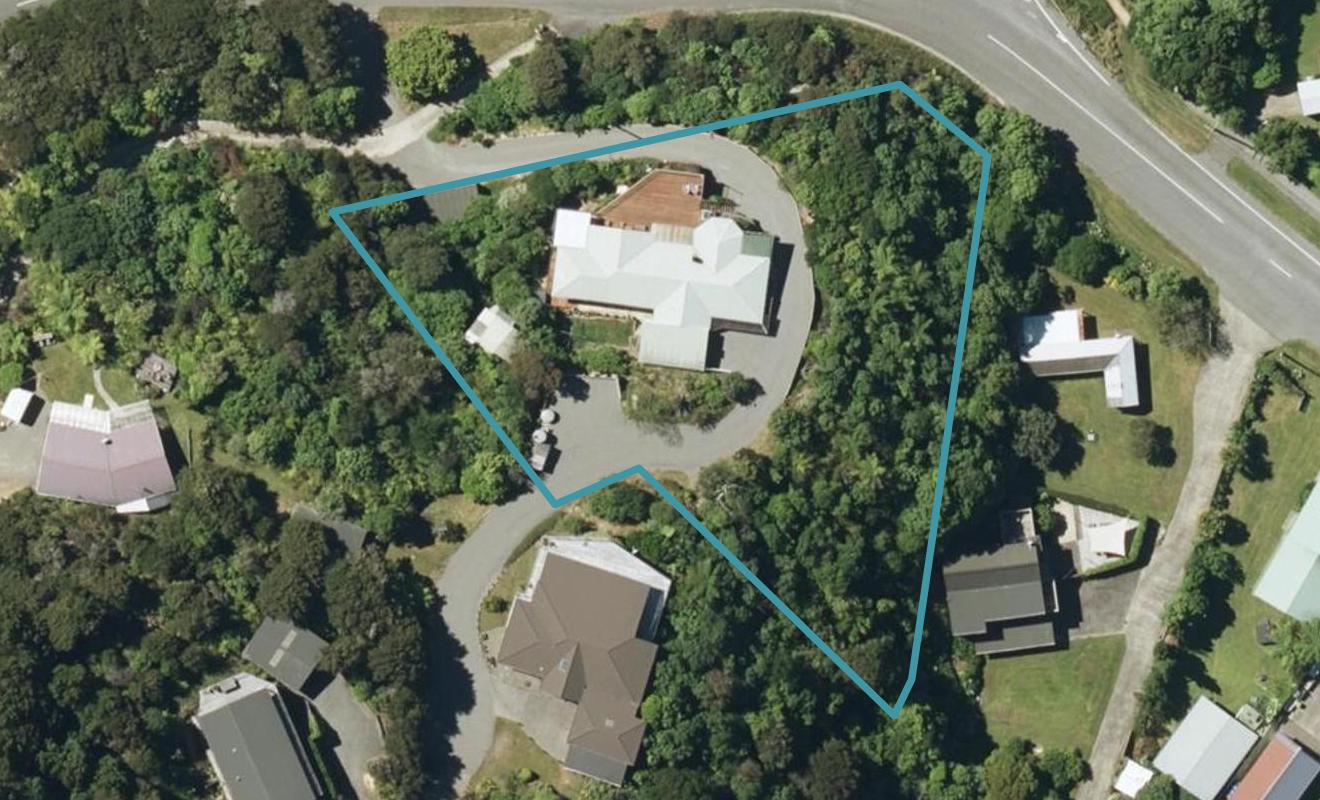 2294 Queen Charlotte Drive, Ngakuta Bay - Carousel 1
