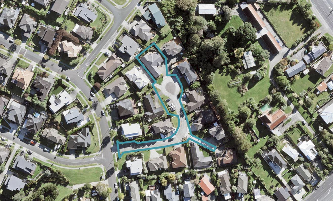10 Jomard Terrace, Northcross, Auckland - Carousel 1