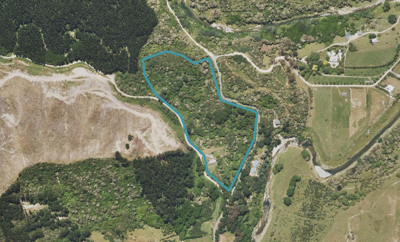 16 Cave Road, Mātokitoki, Gisborne - Carousel 1
