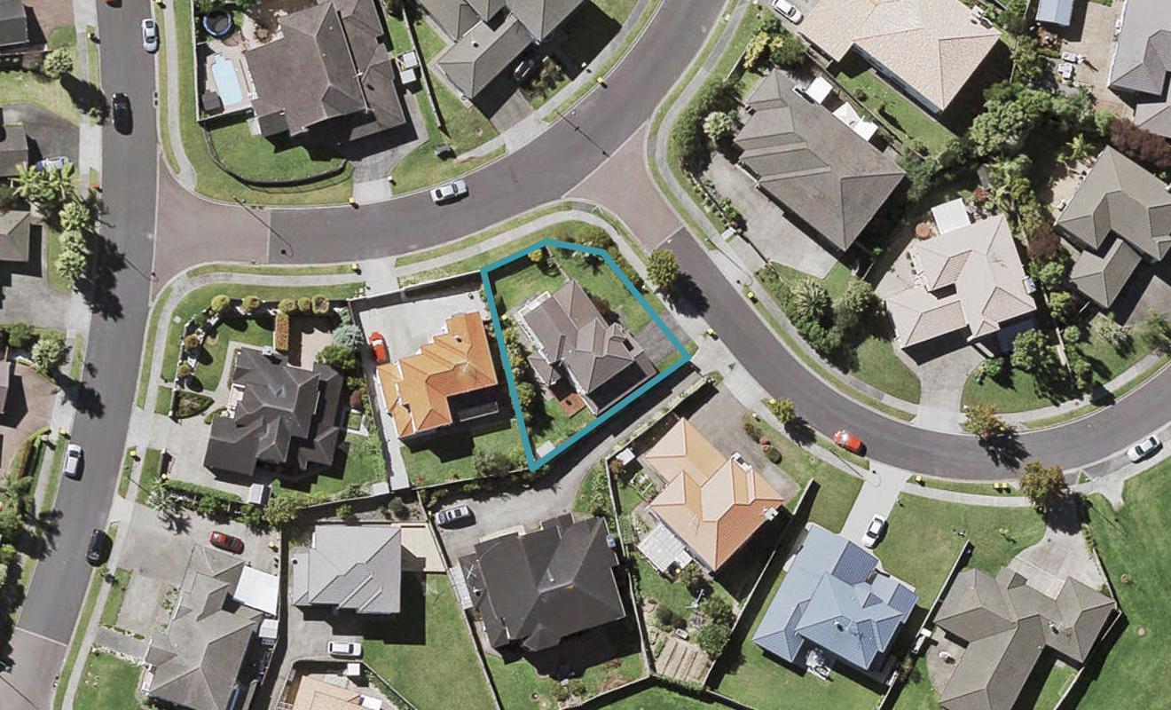 1 Ballintra Close, Pinehill, Auckland - Carousel 1