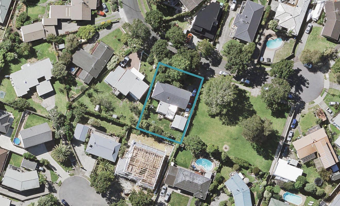 13 Yeoman Place, Howick, Auckland - Carousel 1